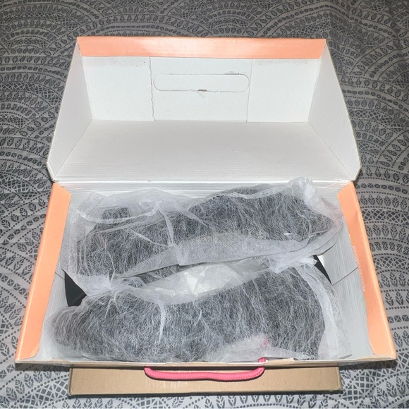 Womens Size 9 Bella Hanna Low Heel Pumps Black Nubu New In Box - Picture 7 of 9